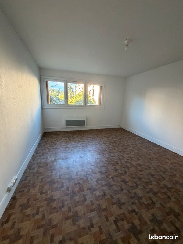 Appartement 1 pièce 33 m² · à L'Isle-Adam · 33 m² · 650 €/mois