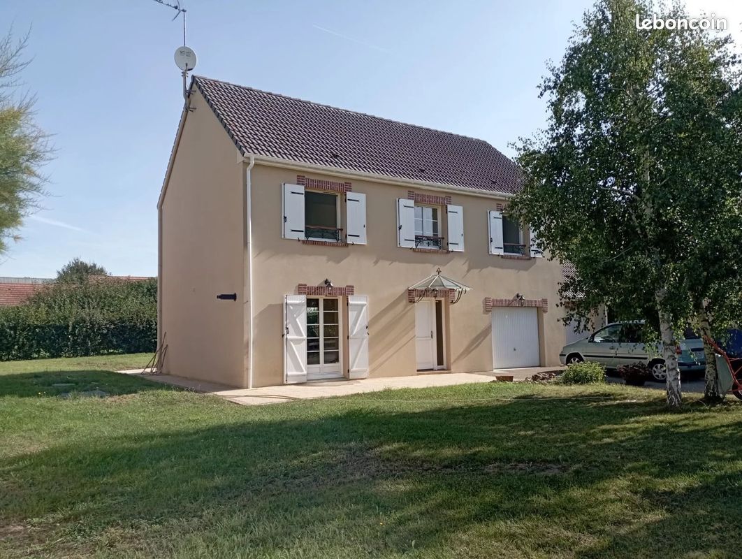 Maison 6 pièces 138 m² · à Dammarie · 138 m² · 1 230 €