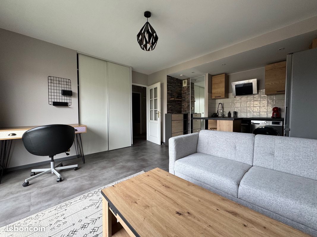 Appartement 1 pièce(s) 37 m²à louer Limoges