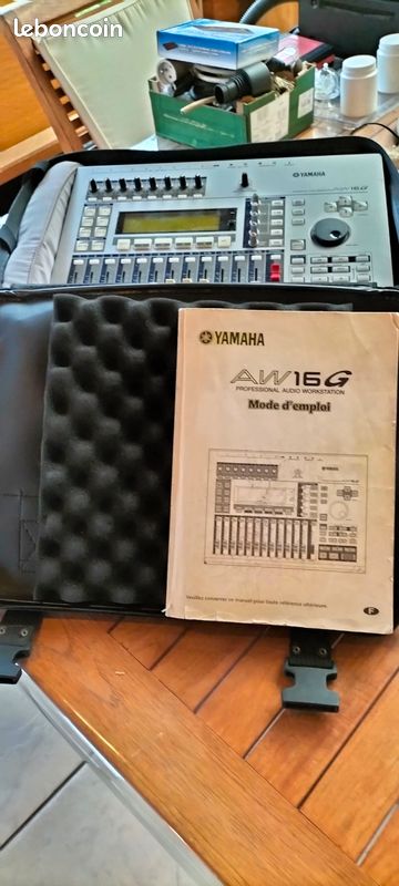Professional audio workstation Yamaha AW16G (image 9)
