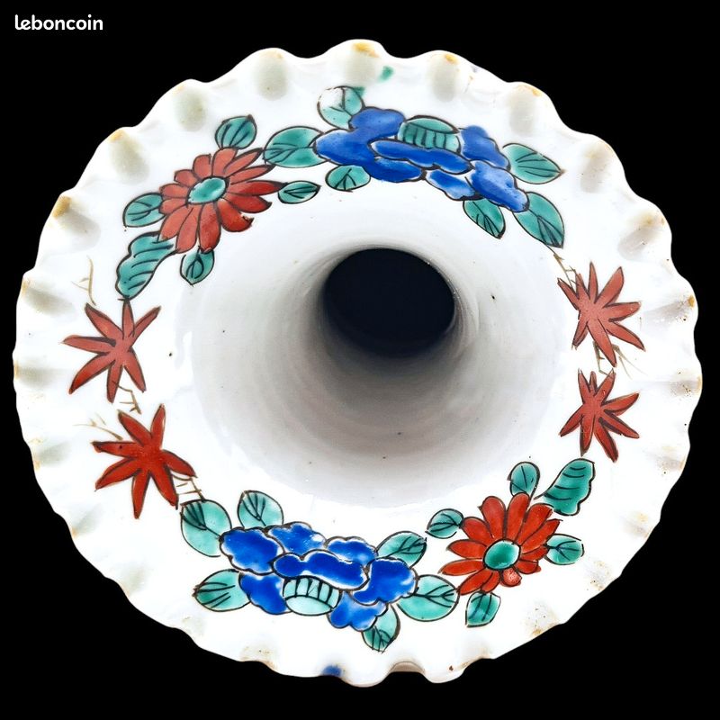 Vase Japonais porcelaine période Meiji (1868-1912) - Samouraï et dame en kimono faisan, fleurs de cerisier, érables rouges, Mont Fuji (image 18)