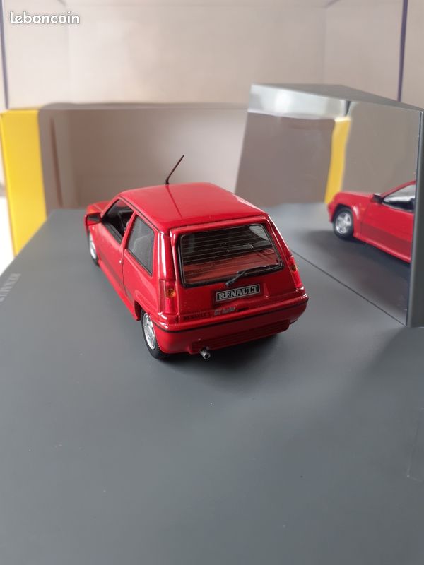 Renault 5 Turbo Rouge - Universal Hobbies 1/18 (collection, Boîte Et Surboîte)