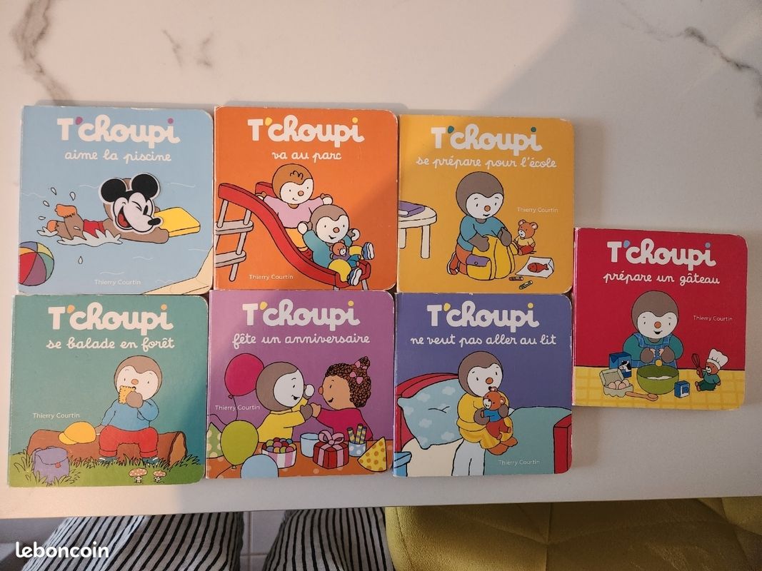 Lot livres tchoupi album premier âge cartonne semaine (image 1)