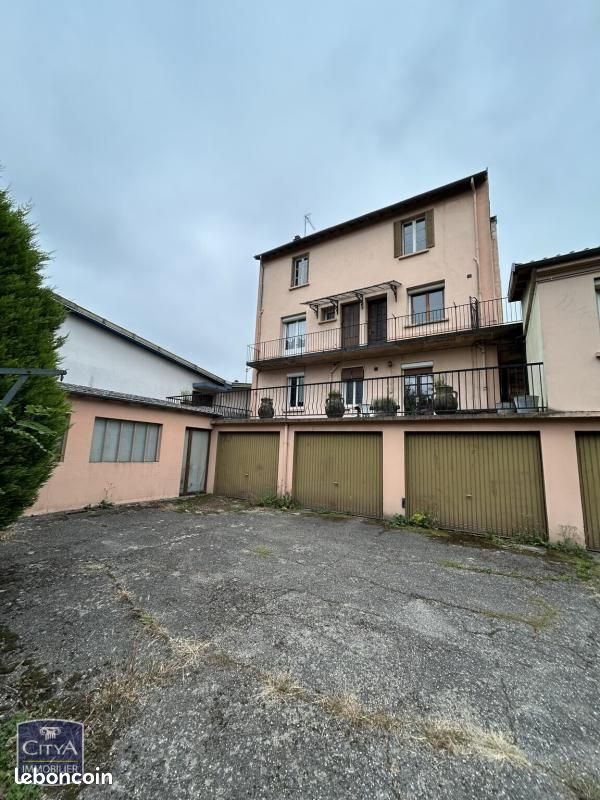 Immeuble 275 m² · à L'Horme · 275 m² · 323 000 €