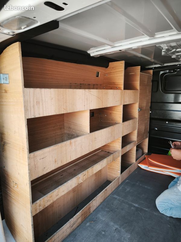 Je vends un étagère pour un utilitaire Express Peugeot ou Fiat ou Citroën (image 2)