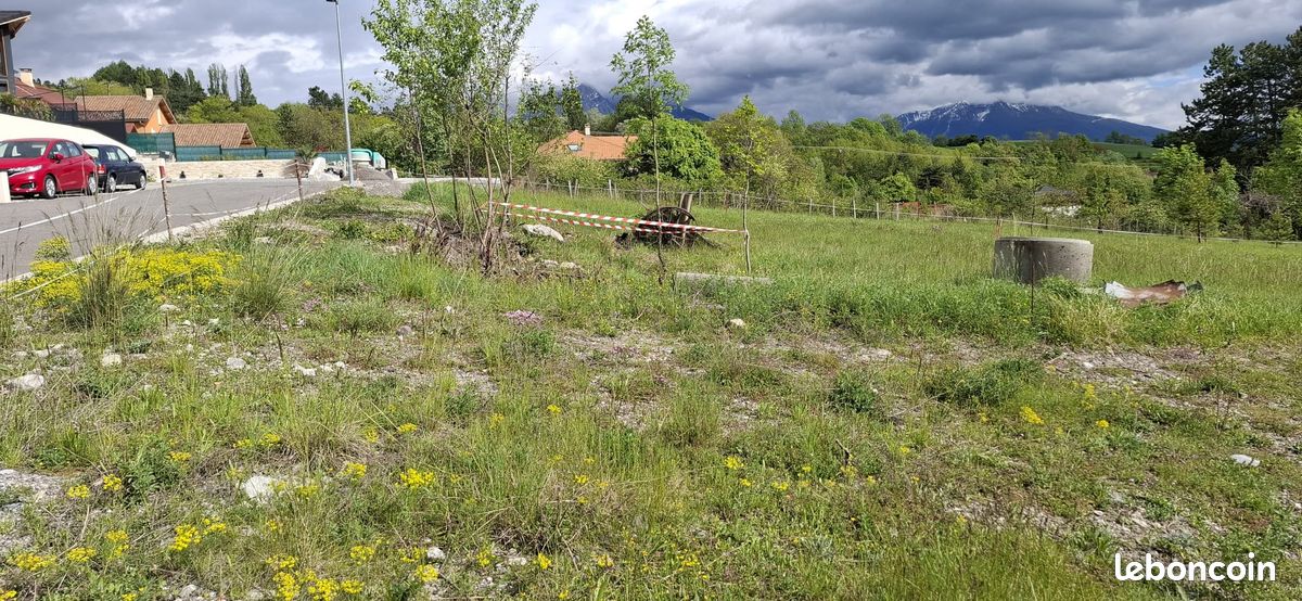 Vente de terrain · à Chorges · 130 000 €