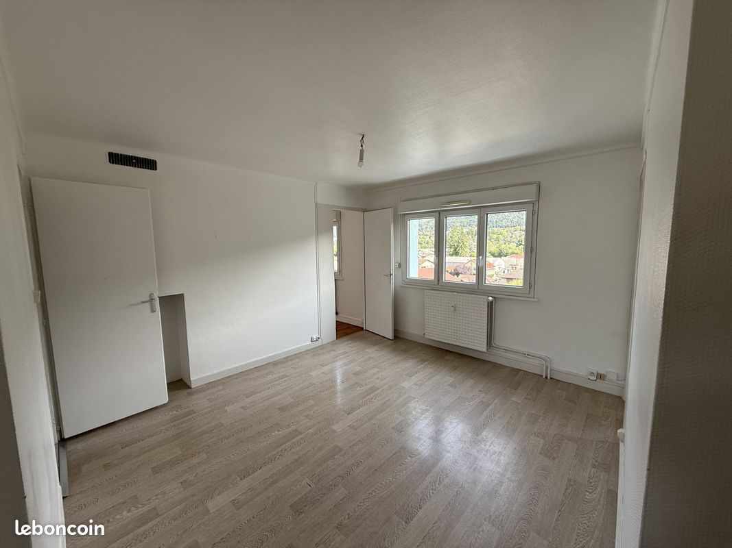 Appartement 4 pièces 64 m² · à Bellignat · 64 m² · 678 €/mois