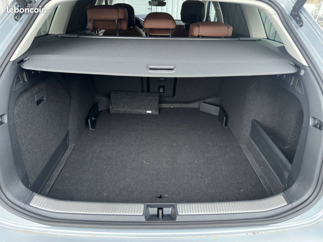SKODA Superb Combi 1.5 TSI mHEV 150 ch ACT DSG7 Laurin & Klement (image 30)
