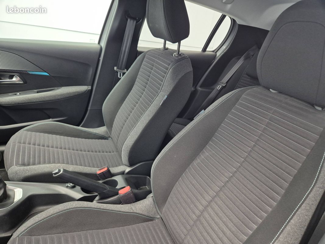 PEUGEOT 208 PureTech 100 S&S BVM6 Style (image 9)