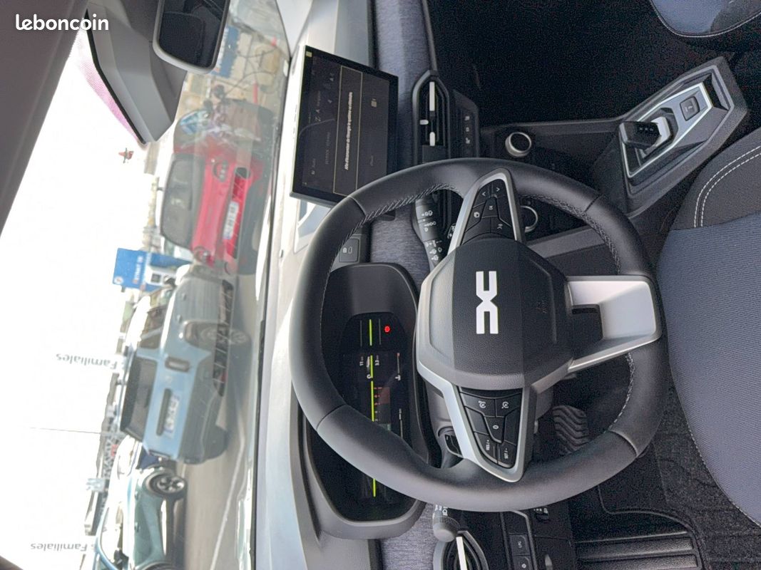 DACIA Jogger ECO-G 120 auto 7 pl Journey (image 10)