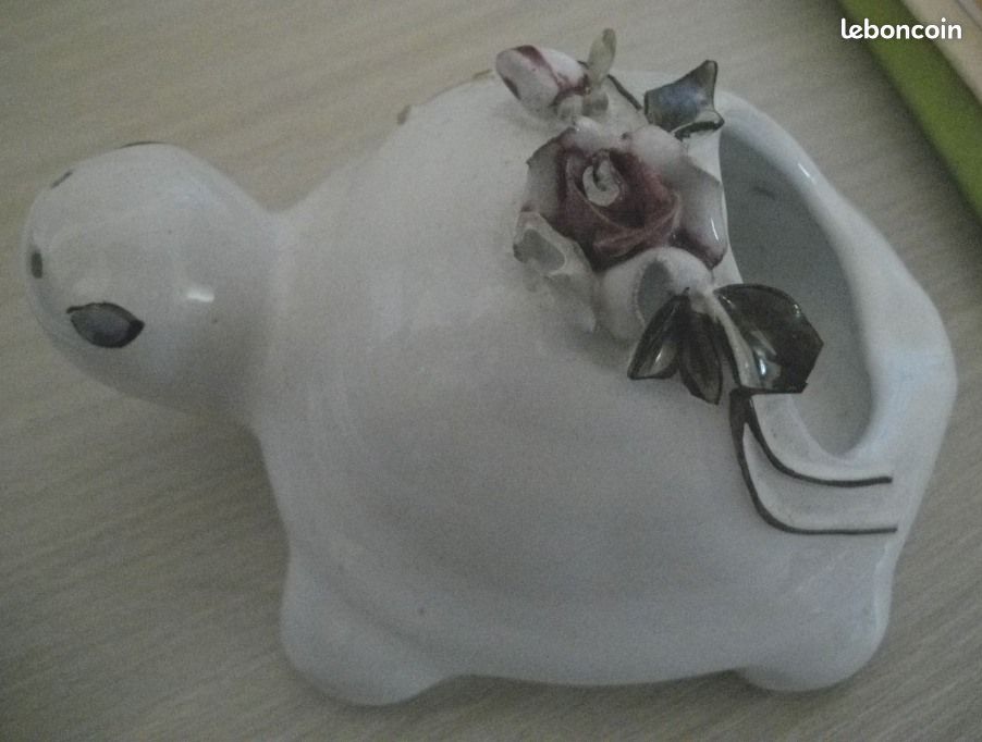 Cendrier en forme de tortue (image 2)