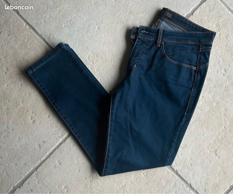 Jeans Levi’s femme - taille 31 X 34 (image 1)