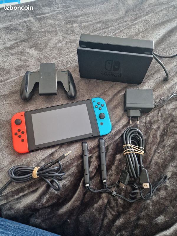 Console switch (image 2)