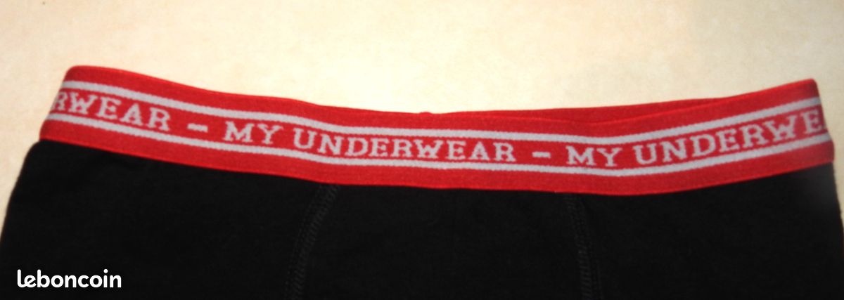 Boxer noir + rouge (taille 4 ans) (image 3)
