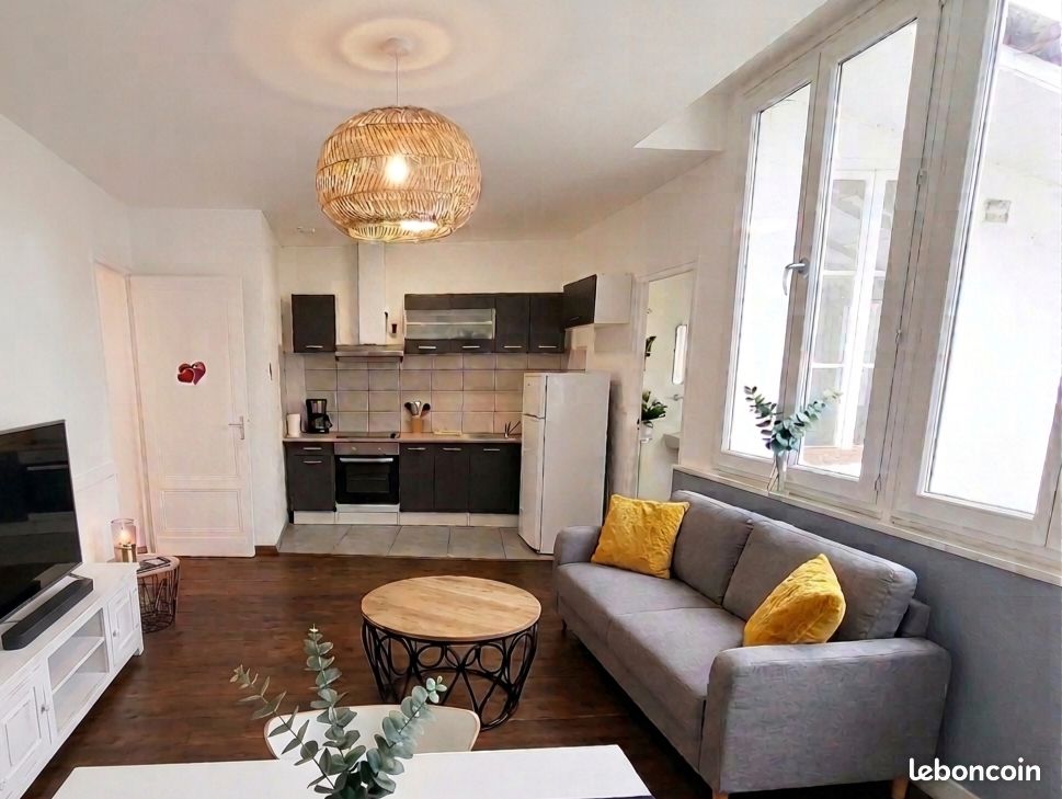Appartement 3 pièces 65 m² · à La Réole · 65 m² · 530 €/mois