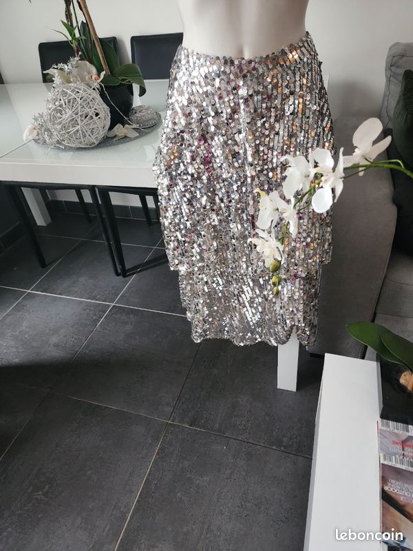 Jupe crayon ZARA en maille rayée taille S - Vêtements