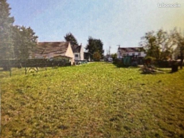 Terrain 1445 m² · à Vineuil · 1 445 m² · 75 720 €