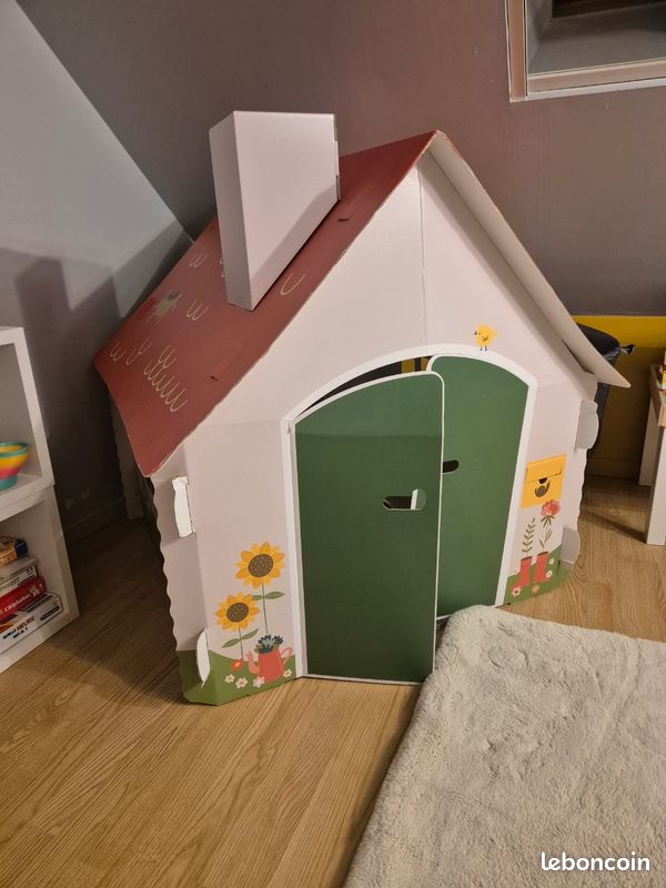 Château À Chat En Carton Ondulé Pour Chat - Maison De Chat - Nécessite
