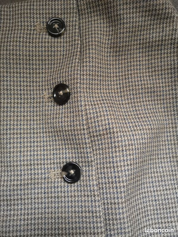 Jupe mango neuve avec étiquette taille L, avec boutons, pied de