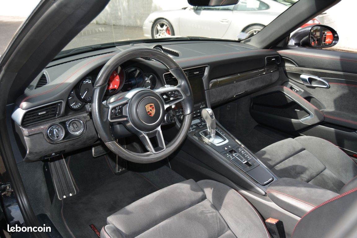 Porsche 991.2 Targa 4 GTS 450 cv (image 6)