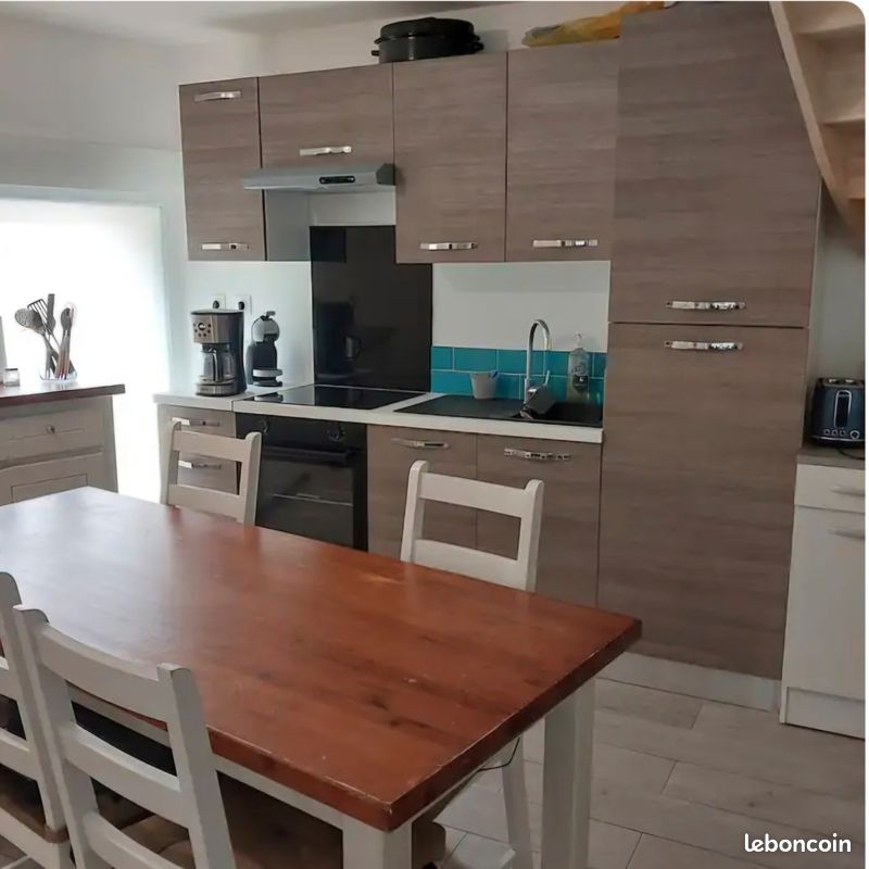 Maison 5 pièces 85 m² · à Aigrefeuille-d'Aunis · 85 m² · 1 000 €