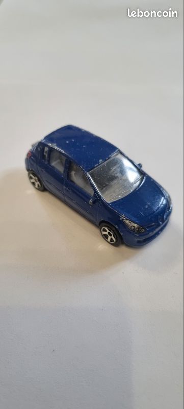 Renault clio majorette 1/57 (image 1)