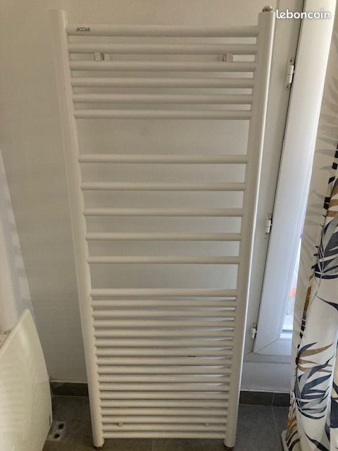 Radiateur Sèche serviette eau chaude ACOVA (image 1)