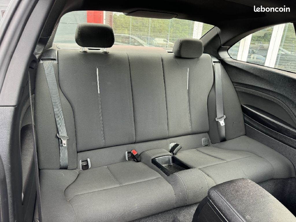 BMW Serie 2 Coupé 218d 143 ch Sport A (image 4)