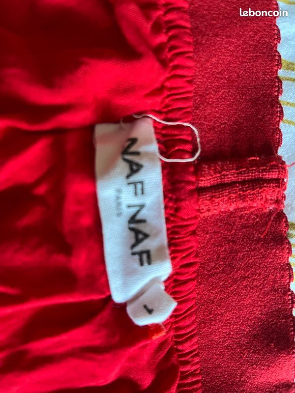 Jupe plissée rouge naf naf taille L Vêtements