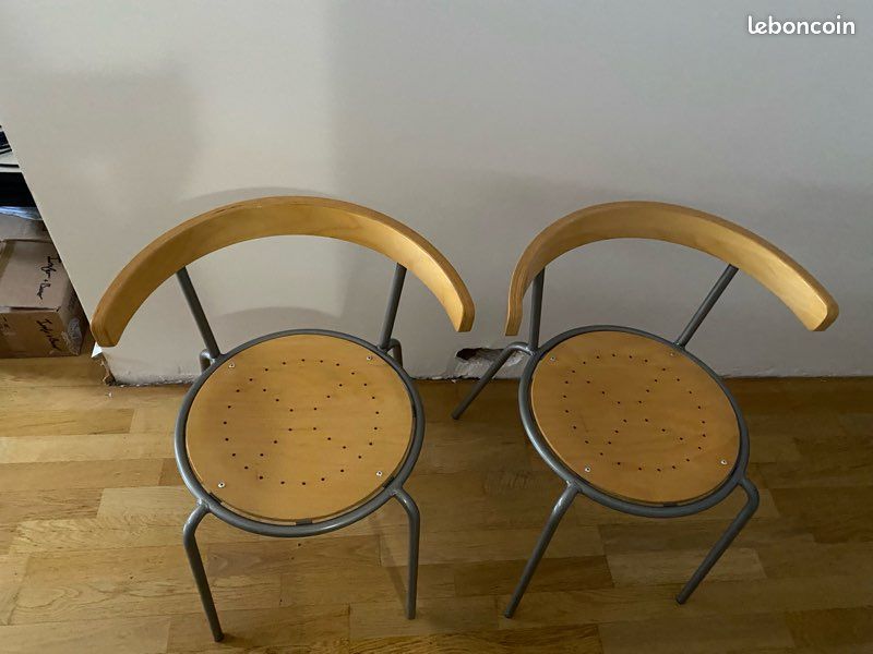 Deux chaises Korpo Ikea