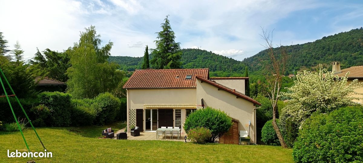 Maison 6 pièces 140 m² · à Ceyrat · 140 m² · 499 000 €