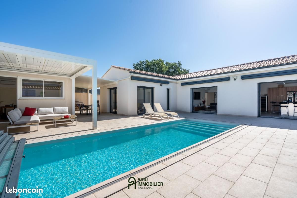 Maison 4 pièces 153 m² · à Saint-Victor-la-Coste · 153 m² · 556 500 €