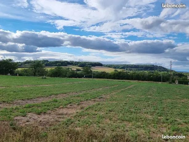 Joli terrain avec vue magnifique