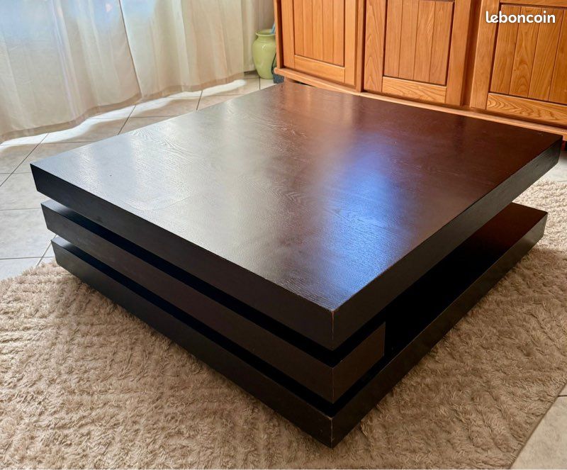 Table Basse 100x100x35 Bois Massif à rénover (image 1)