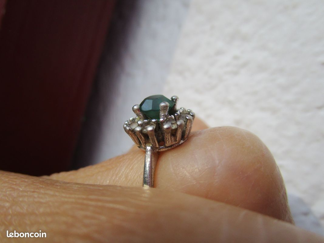Bague Jonc Ruban En Or Jaune Rubis Et Pierre Verte