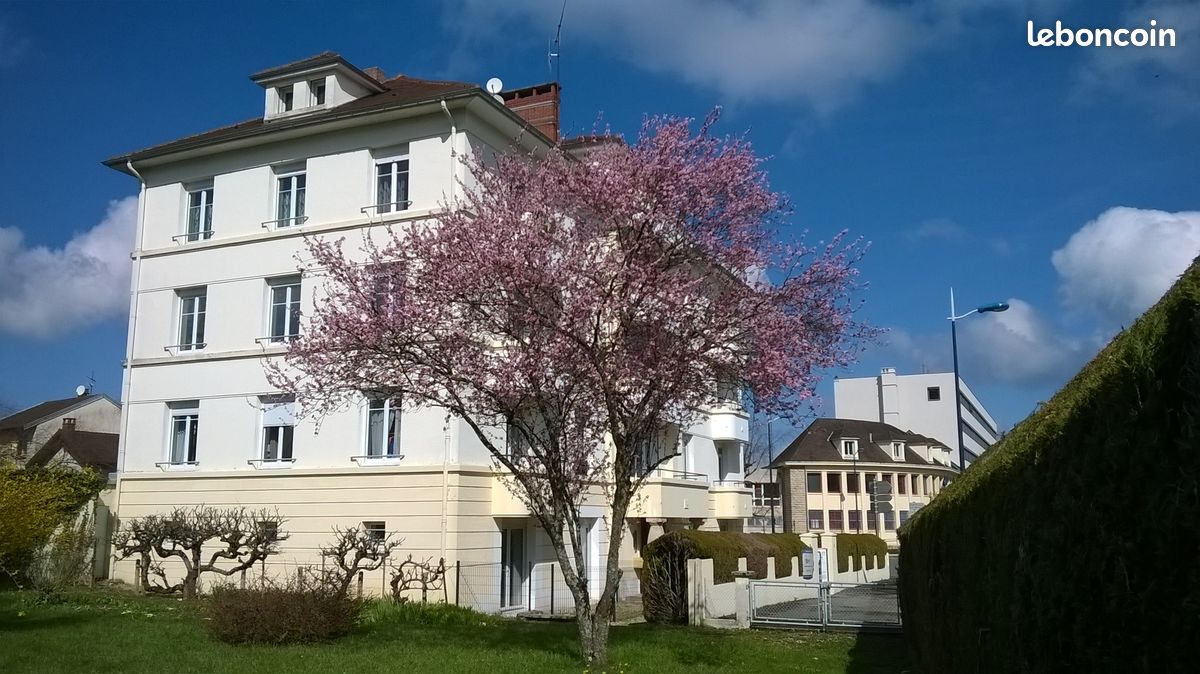 Appartement 4 pièces 115 m² · à Lons-le-Saunier · 115 m² · 850 €/mois