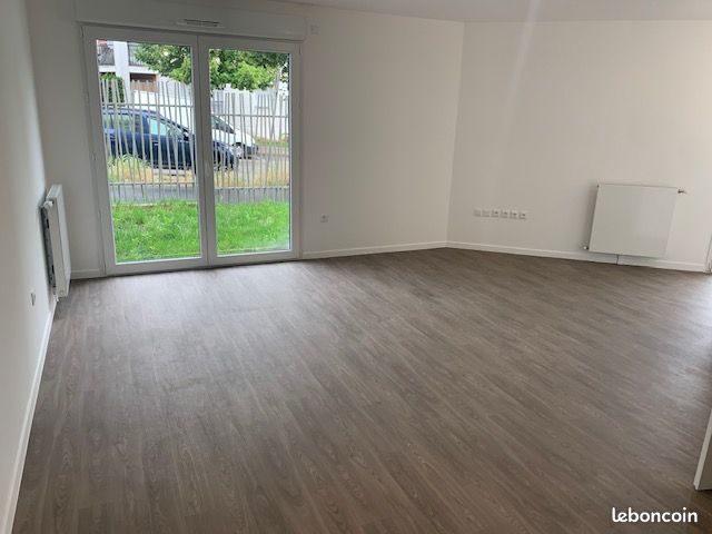 Appartement a louer saint-ouen-l'aumone - 1 pièce(s) - 35 m2 - Surfyn