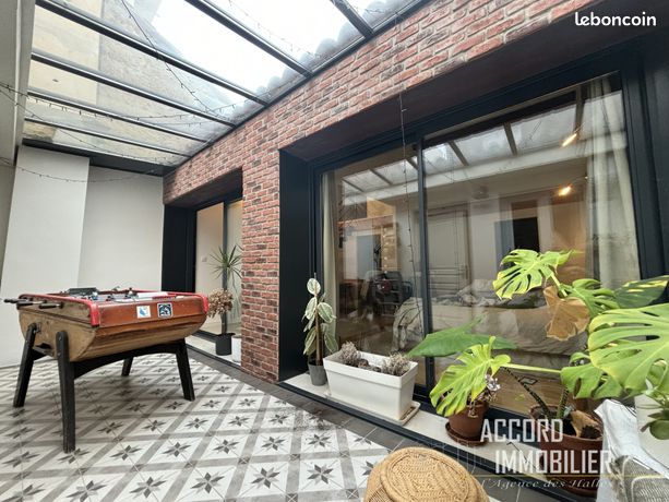 Studio 5 pièces 124 m²