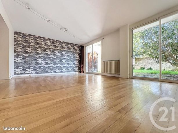 Maison de ville 10 pièces 240 m²