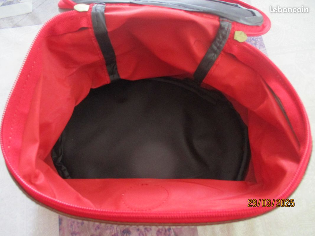Trousse de toilette (image 6)