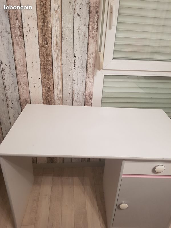 Un bureau (image 1)