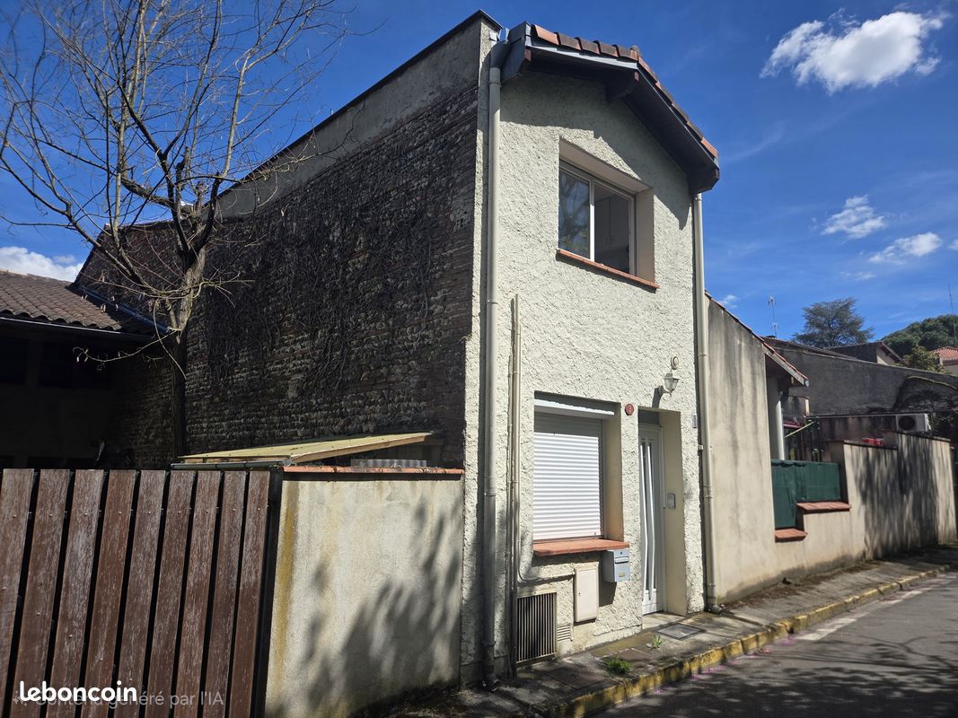 Local commercial 127 m² · à Cornebarrieu · 127 m² · 249 600 €
