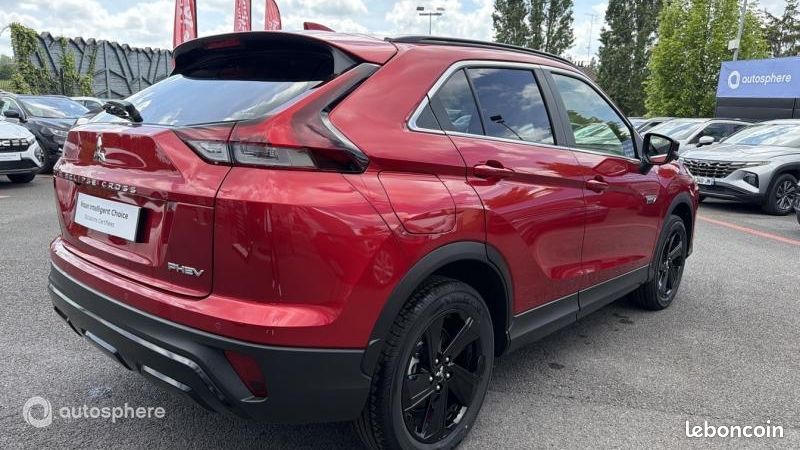 Mitsubishi Eclipse Cross 2.4 MIVEC PHEV 188ch Black Collection 4WD 2023 (image 5)