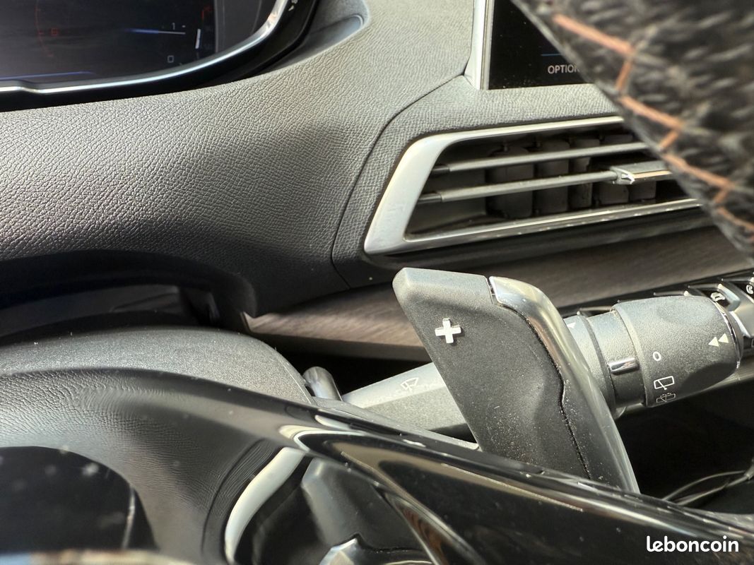 PEUGEOT 3008 2.0 BLUEHDI 180CH GT CAMERA 360 SYSTEME SON FOCAl (image 28)