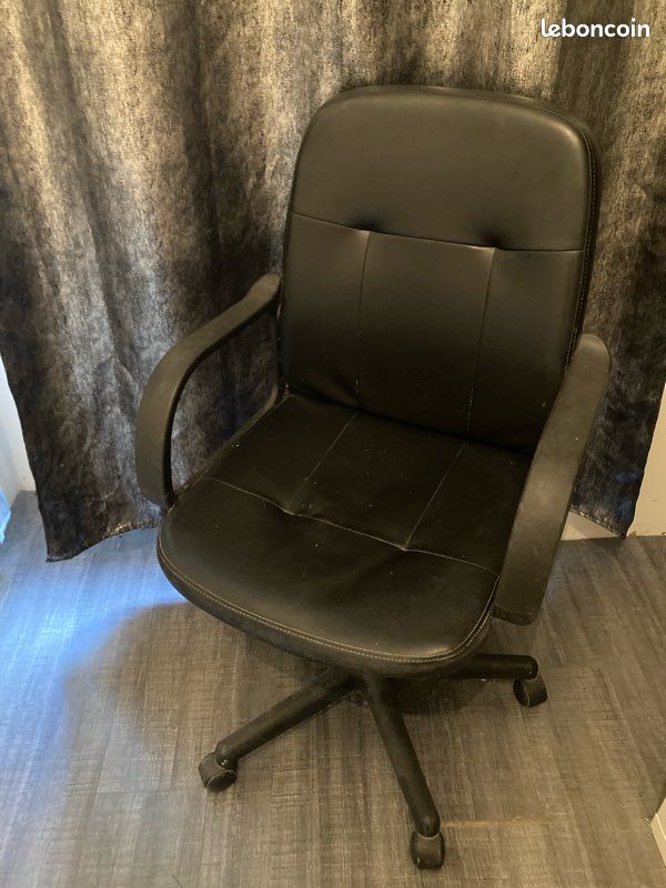 Chaise de bureau noir (image 1)