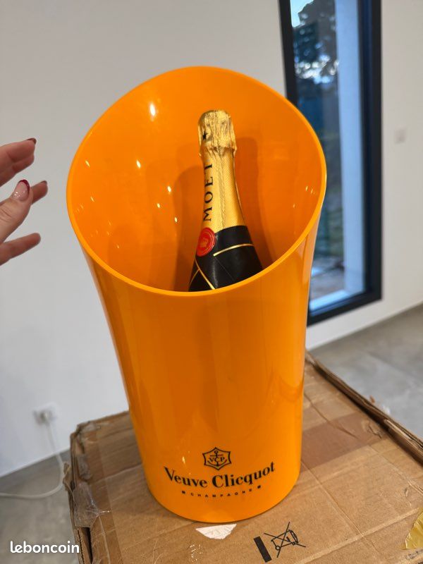 Estuche Champagne Veuve Clicquot Vintage Rosé 2015 · Veuve Clicquot