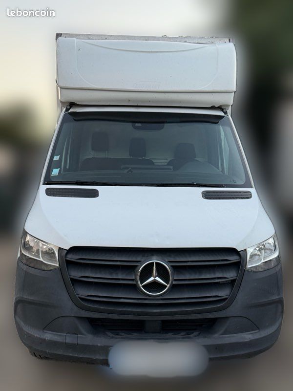 Mercedes-Benz Sprinter 143 ch – 2019 – Hayon (image 1)