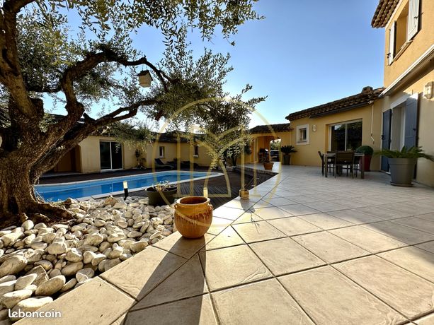Villa 6 pièces 160 m²