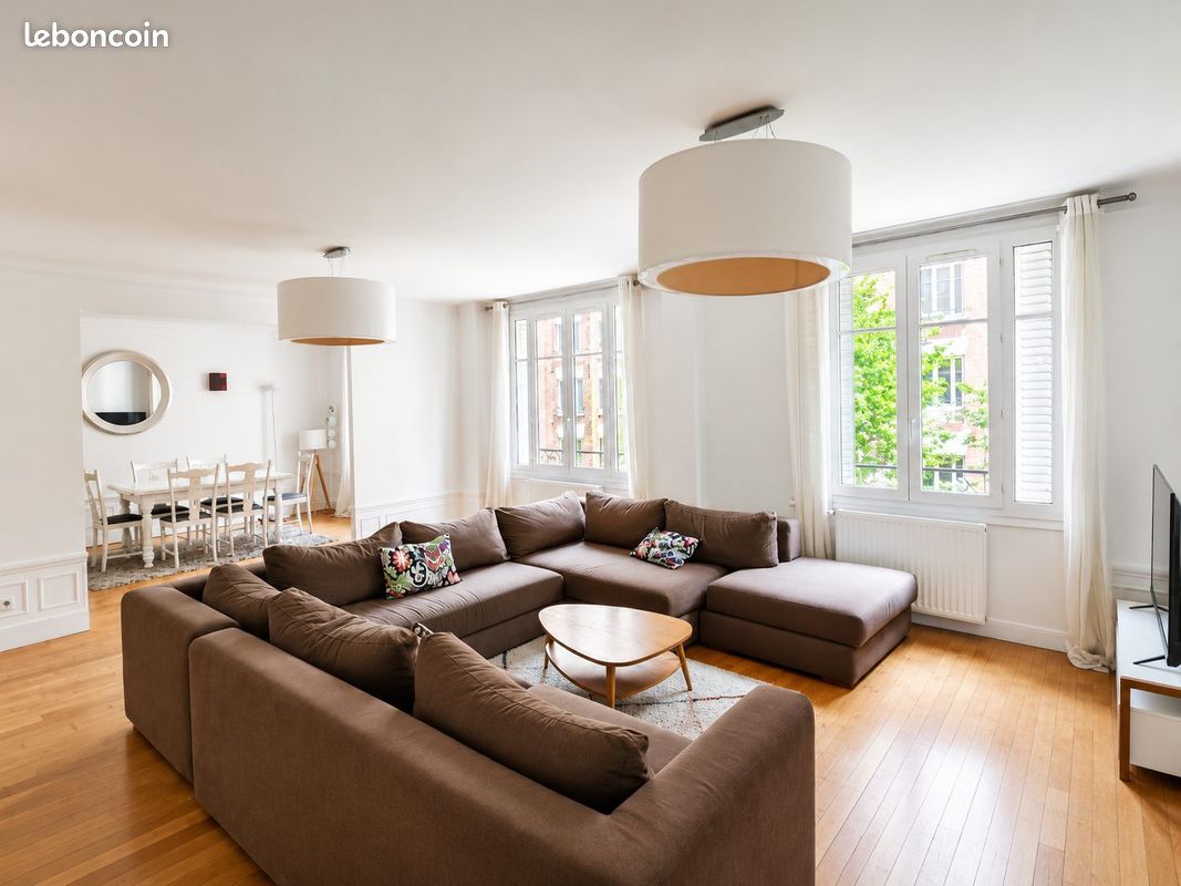 Appartement 6 pièces 165 m² · à Neuilly-sur-Seine · 165 m² · 5 500 €