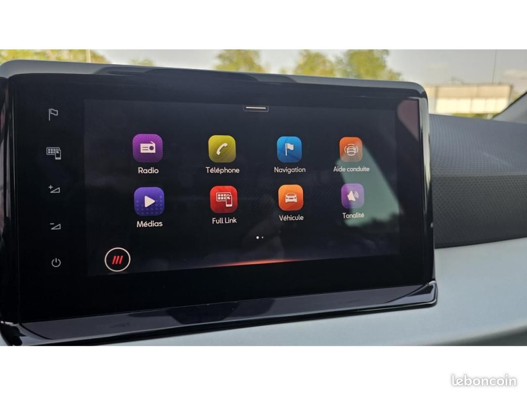 Seat Arona STYLE 1.0 TSI 95cv + Pack Spring + Aide au stationnement arrière (image 9)